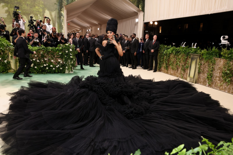 Lily James Masters English Rose Beauty At The Met Gala