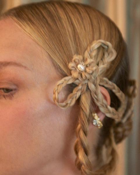 Chloë Sevigny Chooses Victorian “Mourning Hair ” For The 2024 Met Gala